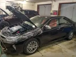 TOYOTA CAMRY